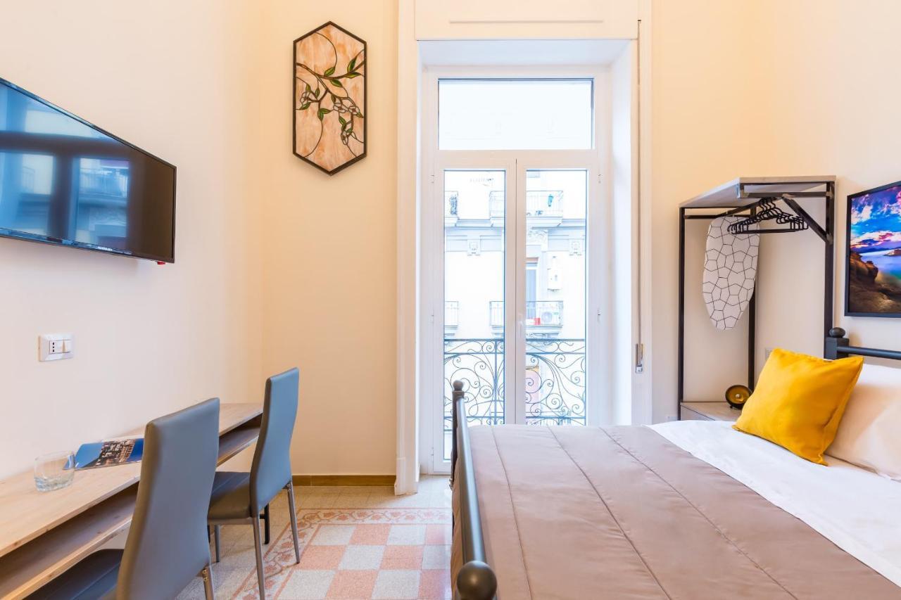 Central Station Apartments & Suites Napoli Eksteriør bilde