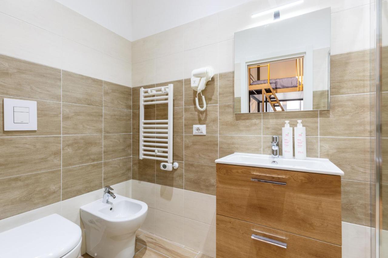 Central Station Apartments & Suites Napoli Eksteriør bilde