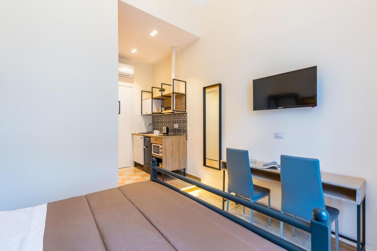 Central Station Apartments & Suites Napoli Eksteriør bilde